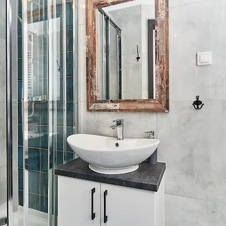 Klimatyczne Mieszkanie Centrum דירה